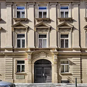 Apartment Truhlarska 31