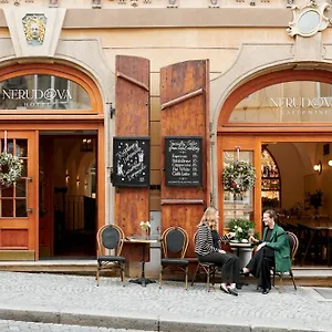 Hotel Nerudova 211, Praga