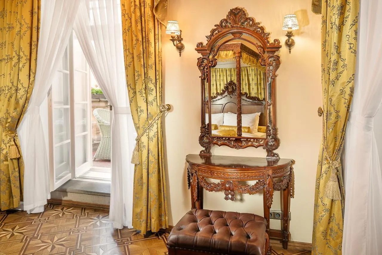 Hotel U Prince Prague By Bhg